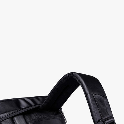 Mochila y Bolso de Viaje Expansible Nomad 3 en 1 CARGUE - Vista 20