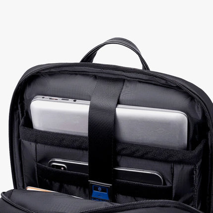 Mochila Ejecutiva Expansible Vertex para Laptop 15.6" CARGUE - Vista 11