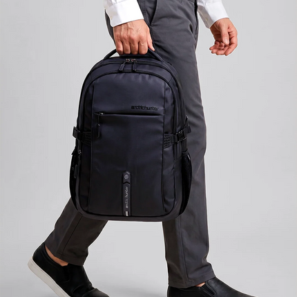 Mochila Escolar y Universitaria Reforzada Essential CARGUE - Vista 4